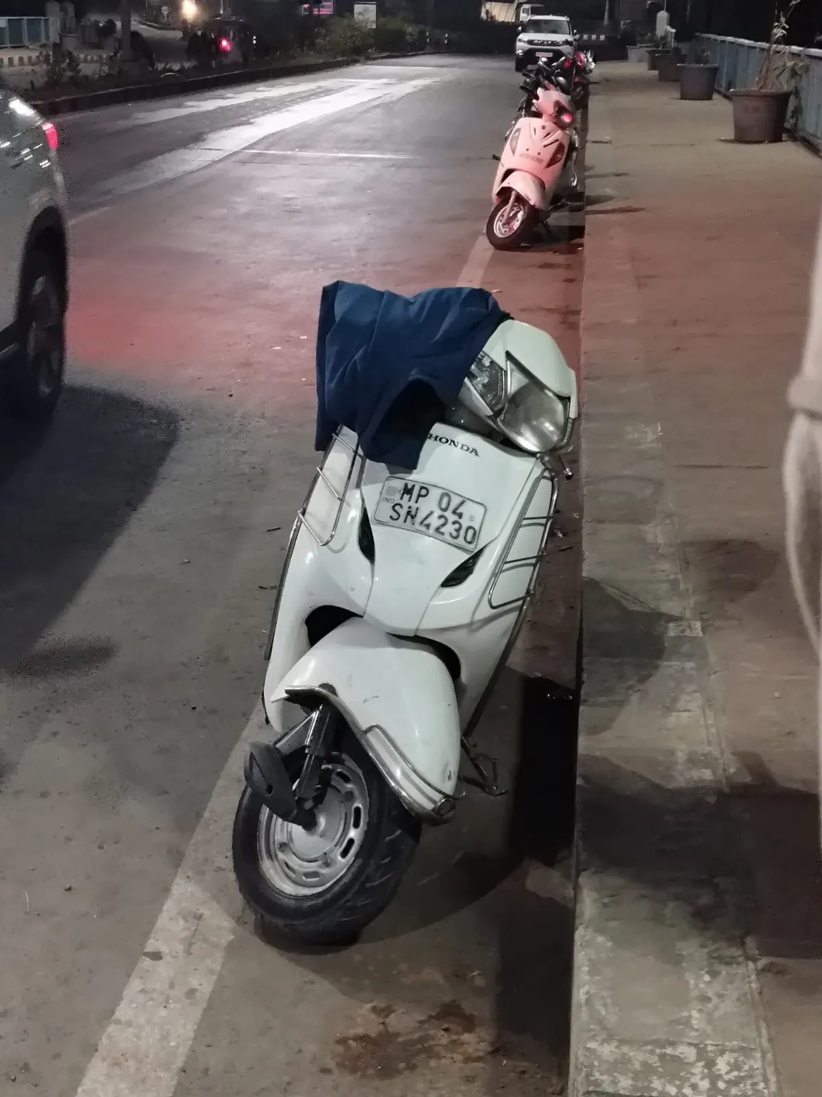 bhopal hemant suicide scooty bhadbhada pul