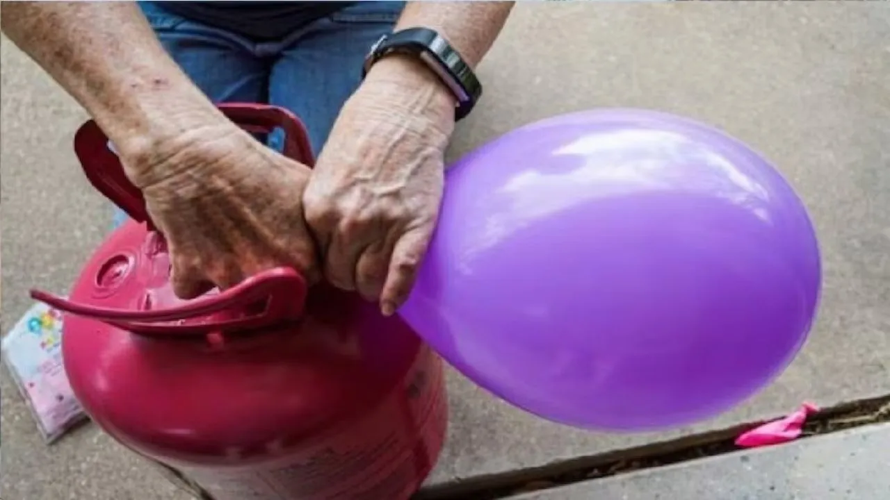 77th-republic-day-balloon-seller-cylinder-explodes-in-malegaon-7-injured-