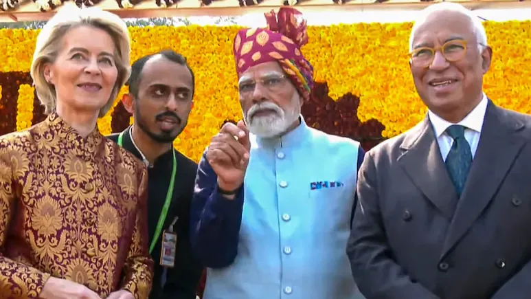 1k1sse18_pm-narendra-modi-with-ursula-von-der-leyen-and-antonio-costa-at-kartavya-path_625x300_26_January_26