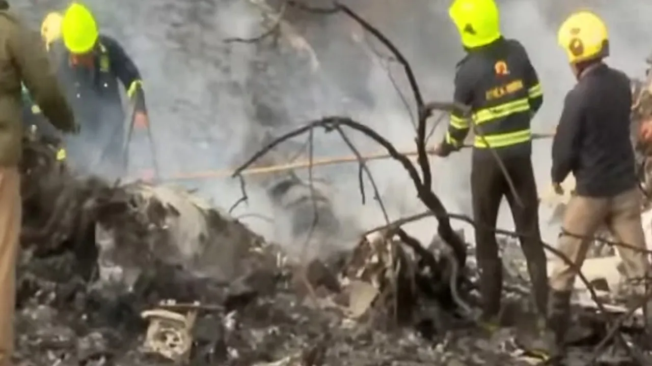 ajit pawar plane crash