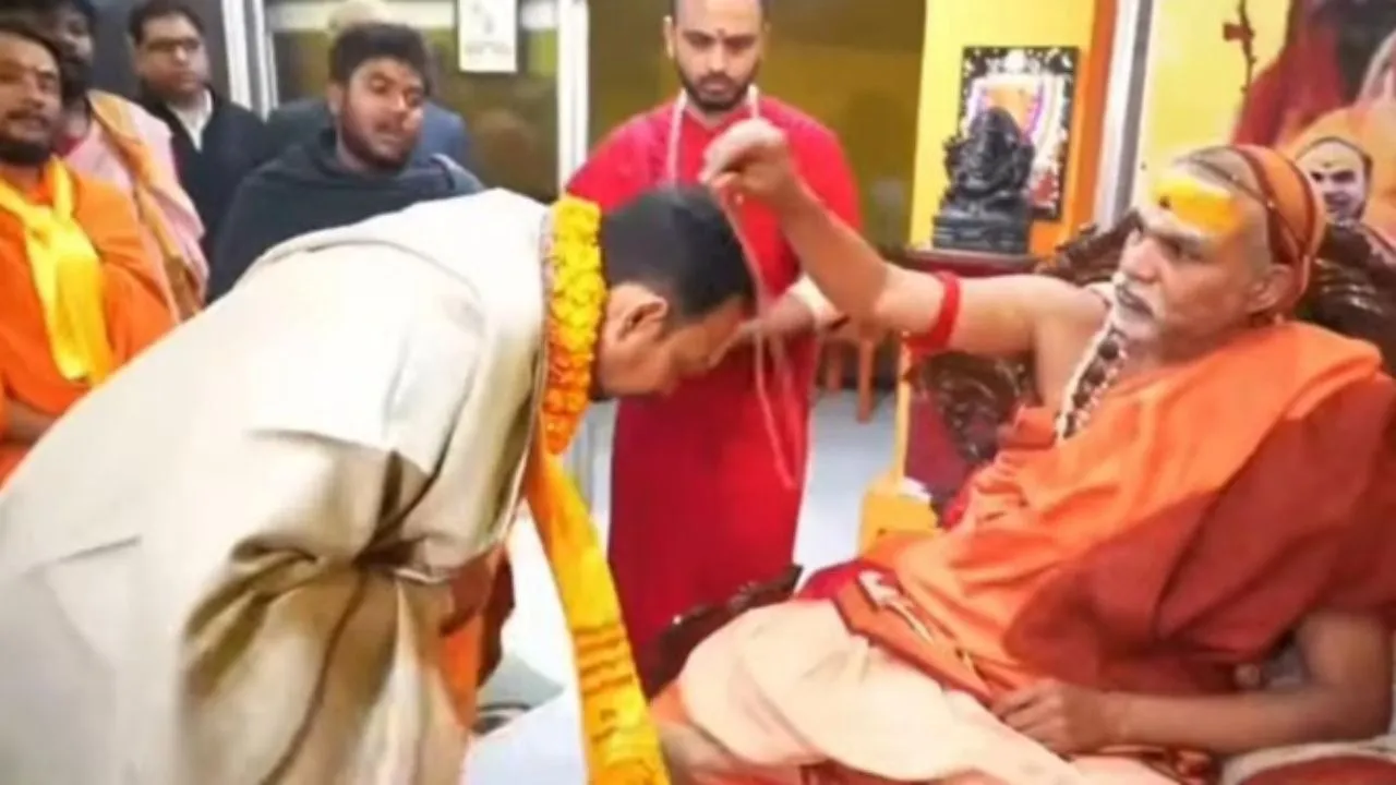 alankar Agnihotri meets Avimukteshwaranand at varanasi