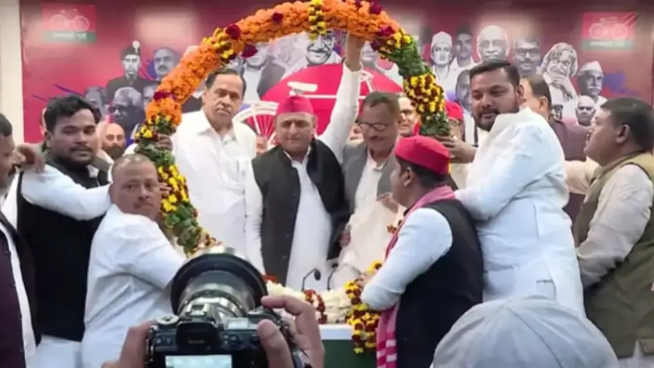 69917f4d80bfb-nasimuddin-siddiqui-joins-samajwadi-party-150943557-16x9