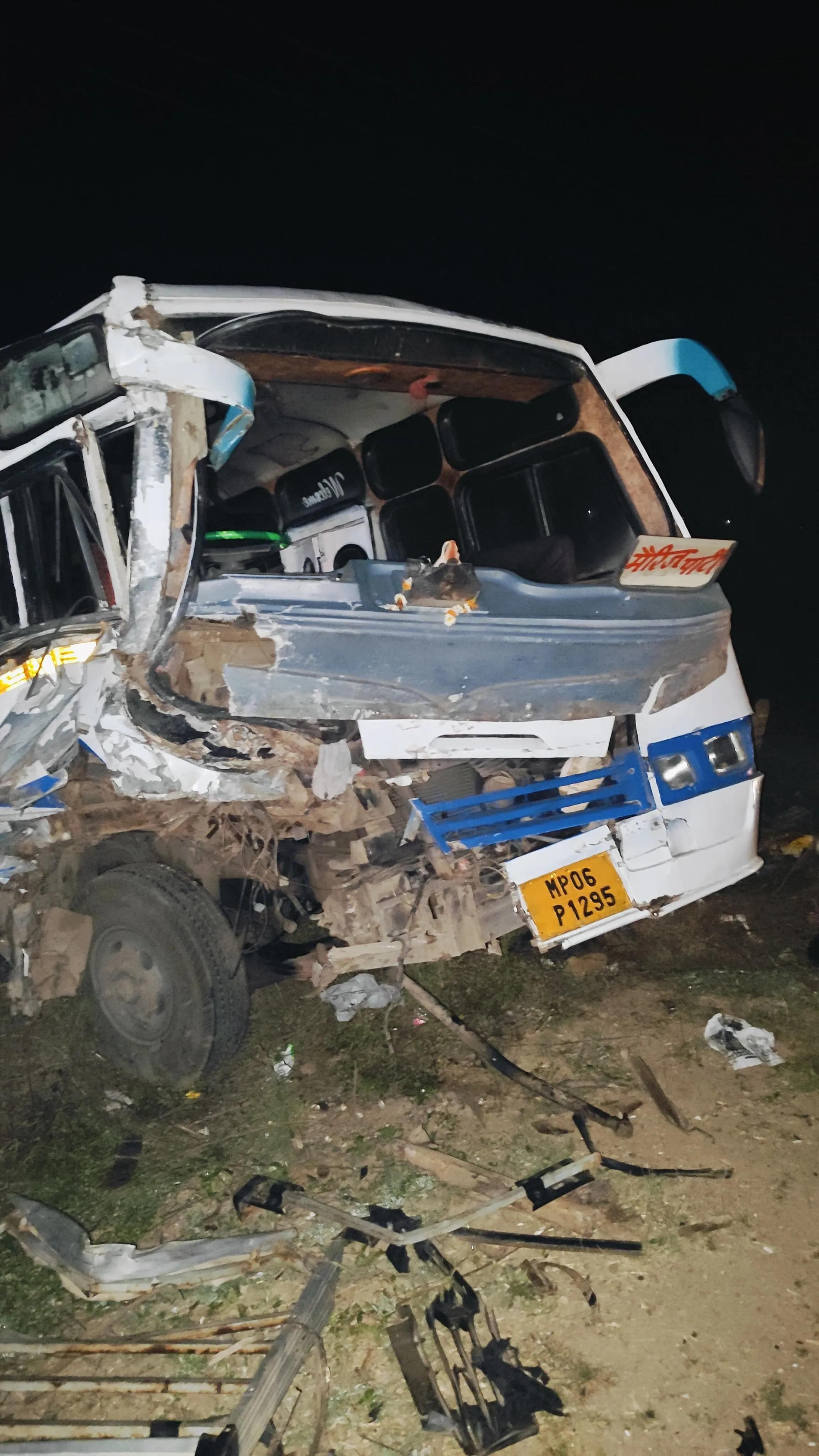 Bhind Road Accident2