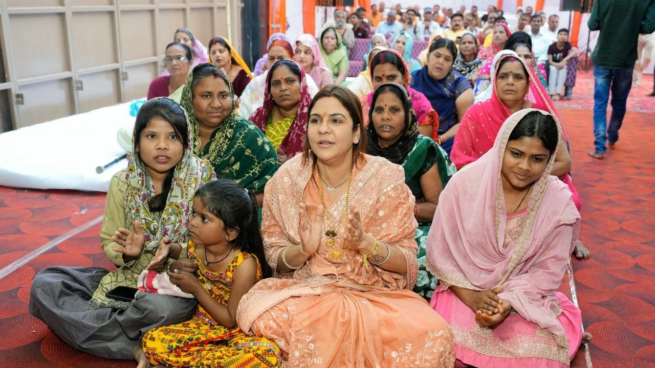 Bhagwat Mahapuran Katha Doctor Swapna Verma Founder of Madhurima Seva Sanskaar Foundation bhopal