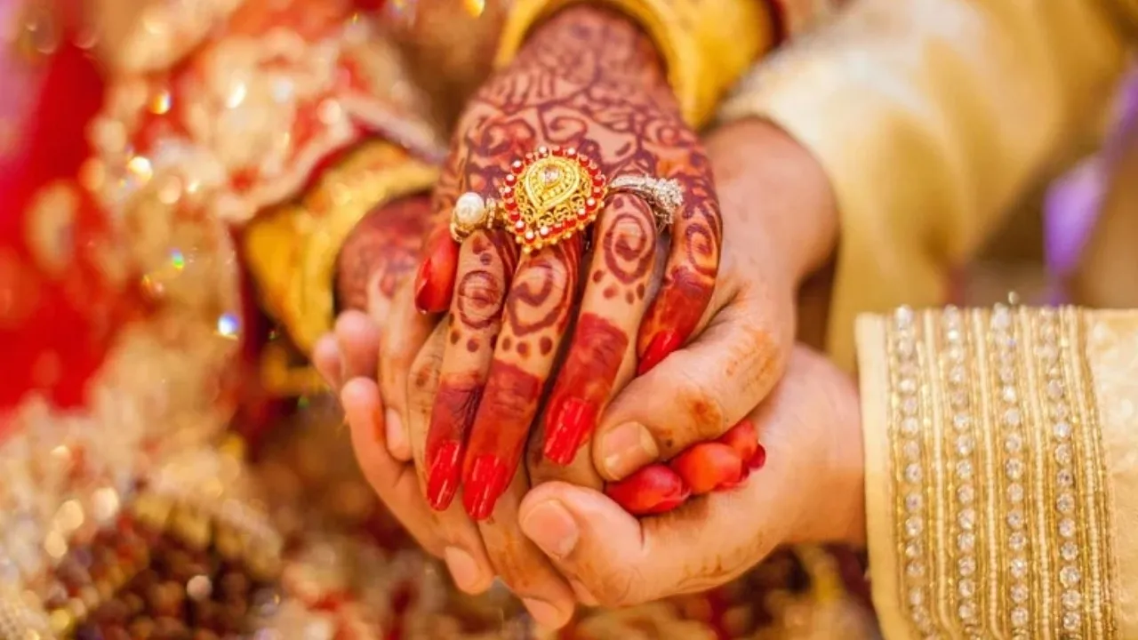 holashtak me shadi kyo nahi hoti