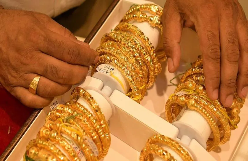 Gold Silver Rate Today: आज सोना-चांदी खरीदना पड़ ना जाए महंगा, जानिए कितना हुआ आपके शहर का भाव