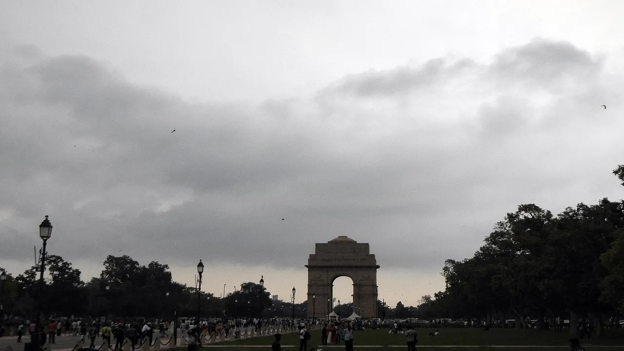 india gate 1