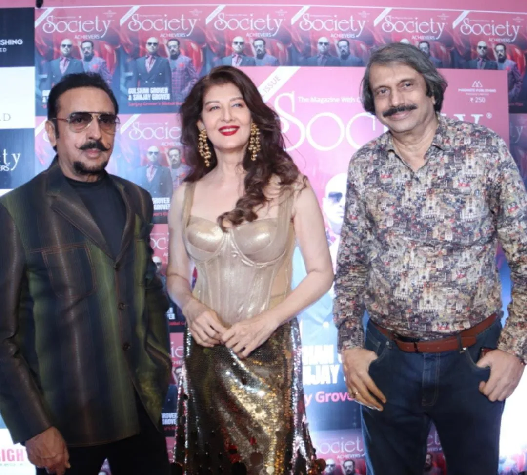 'Glad-Man' Gulshan Grover, buddy actress Sangeeta Bijlani with sr journalist Chaitanya Padukone
