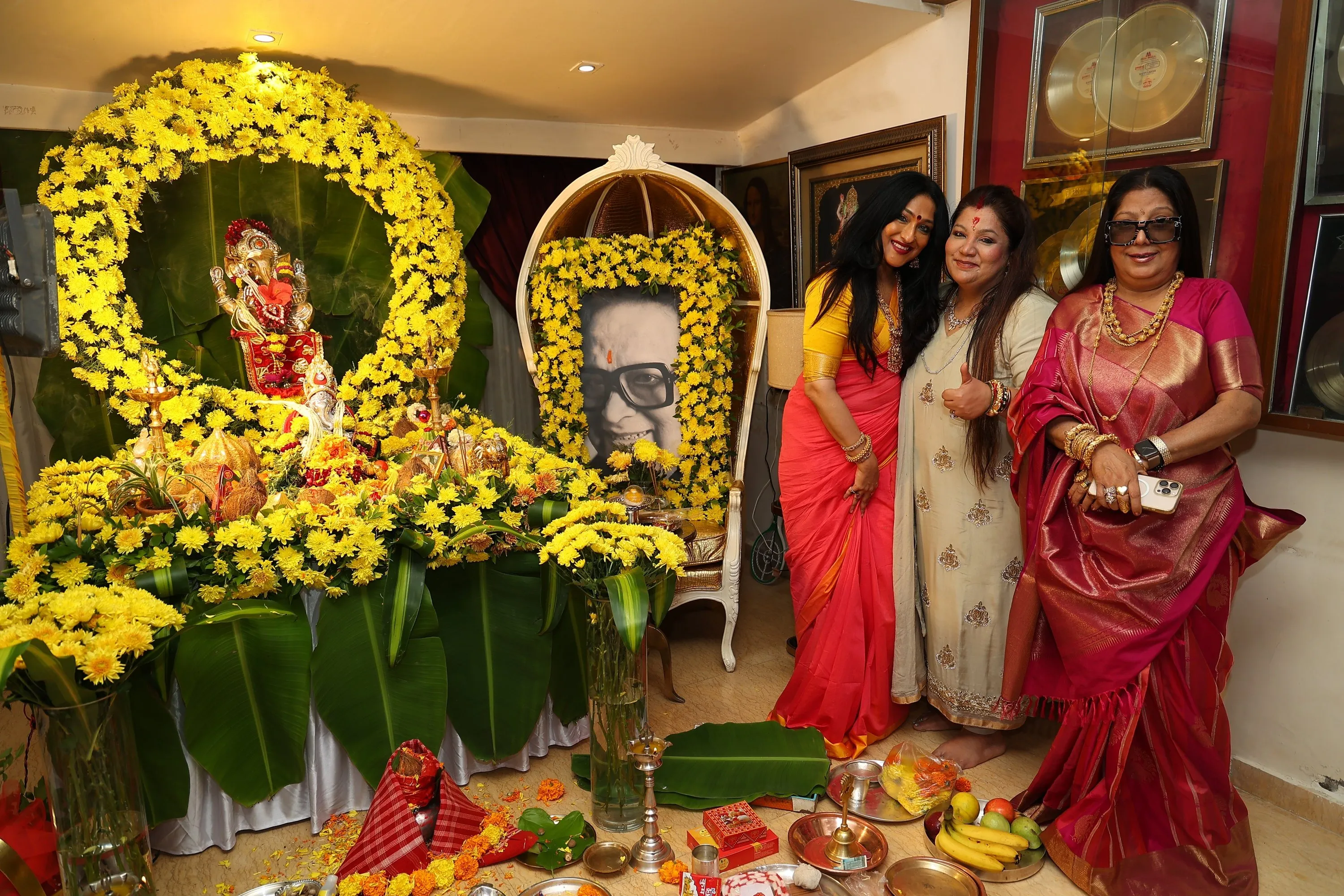 Rituparna Sengupta with Rema Lahiri and Chitrakshi Lahiri