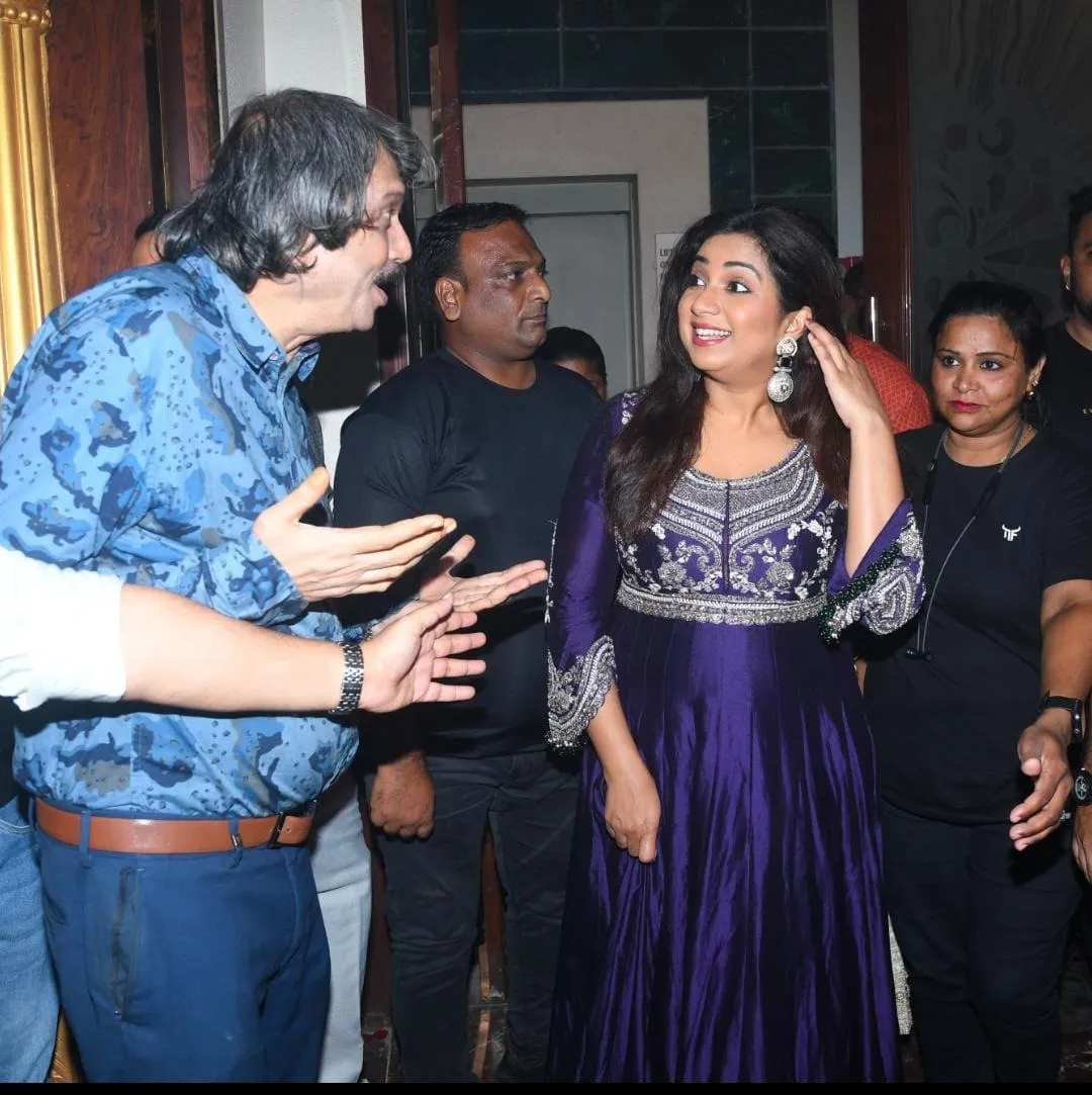 Shreya Ghoshal greets sr journalist Chaitanya Padukone