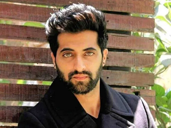 Akshay Oberoi joins Shah Rukh Khan in King
