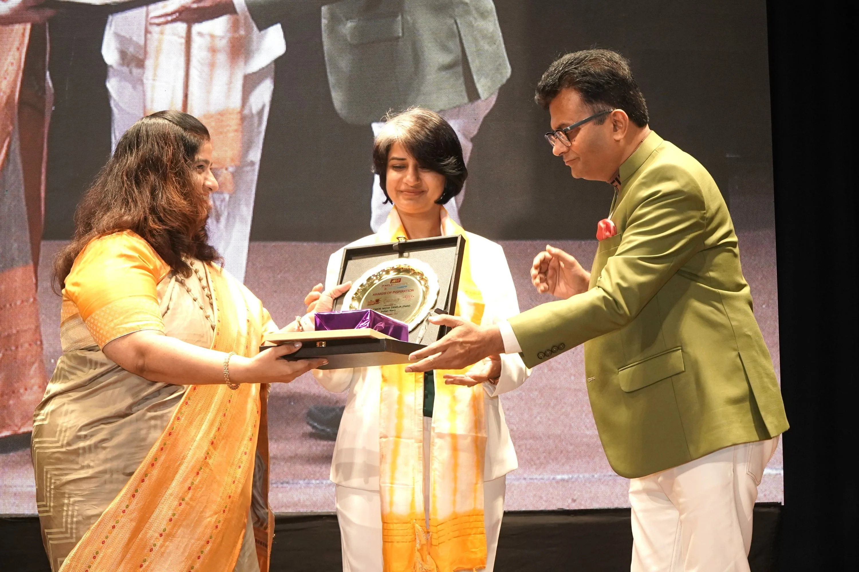 Indian Navy LT CMDR Nidhi Taneja (Retd) awarded at the Ample Missiion Awards of Inspiration 2025