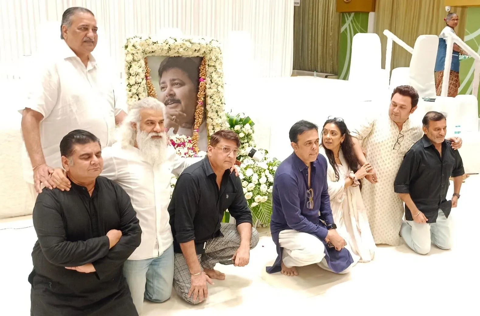 Sarabhai vs Sarabhai-- melodious tribute to legend mentor Satish Shah