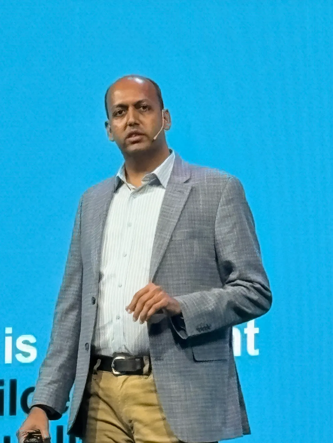 Madhan Arumugam, VP of Global Support & Solution Engineering, Snowflake