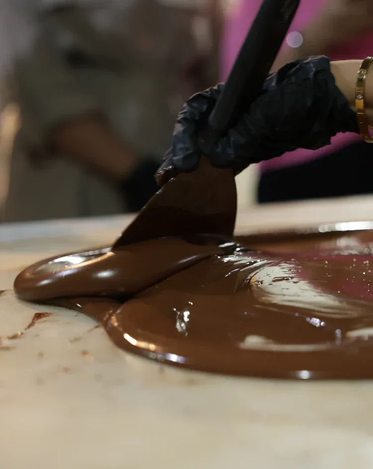 Chocolate_DEL-08_750x