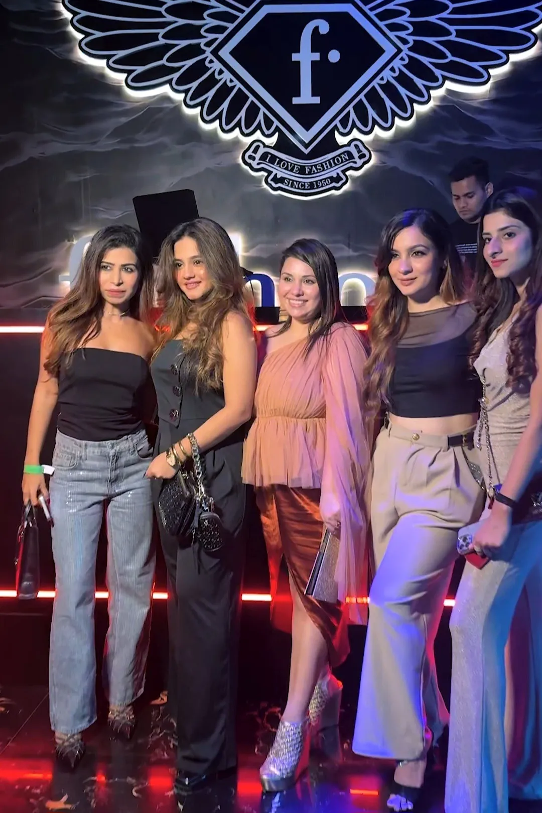 VideoCapture_20251112-165341