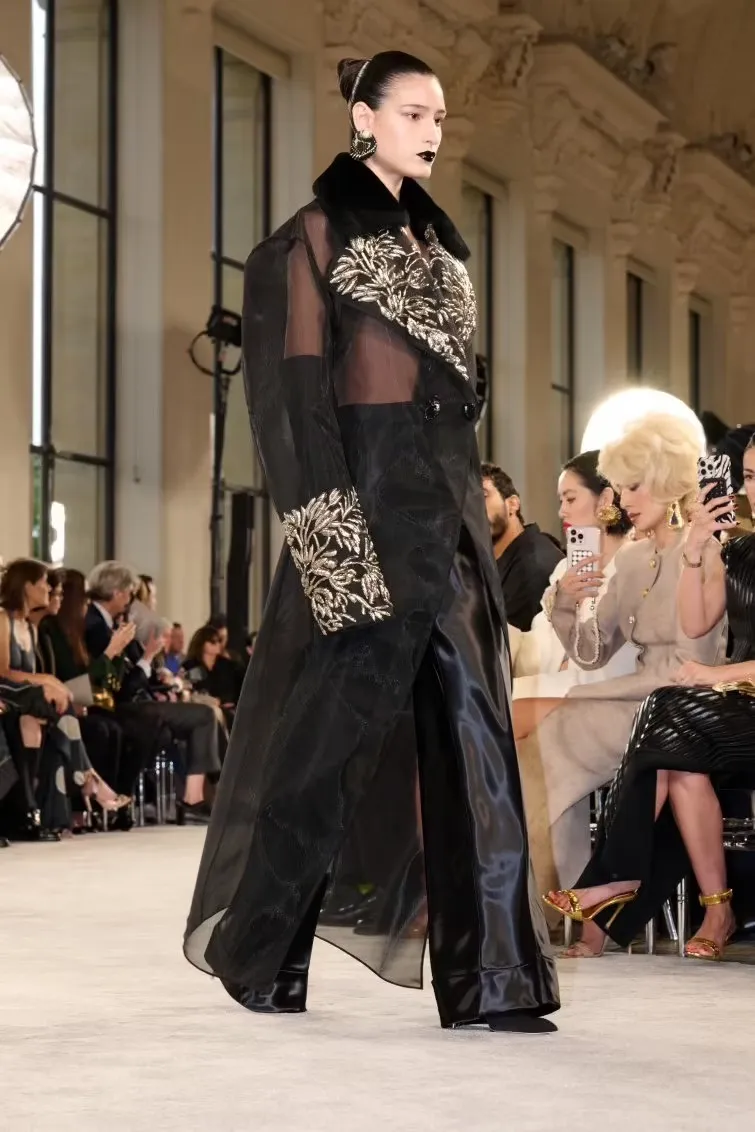 schiaparelli-HCFW2526-1931-686bcd51be6a1-big