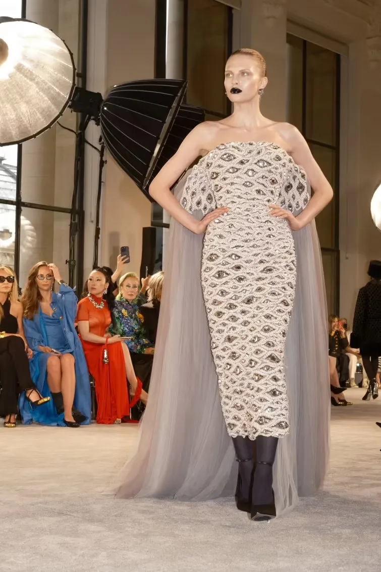 schiaparelli-HCFW2526-1946-686bcfb24ef53-big