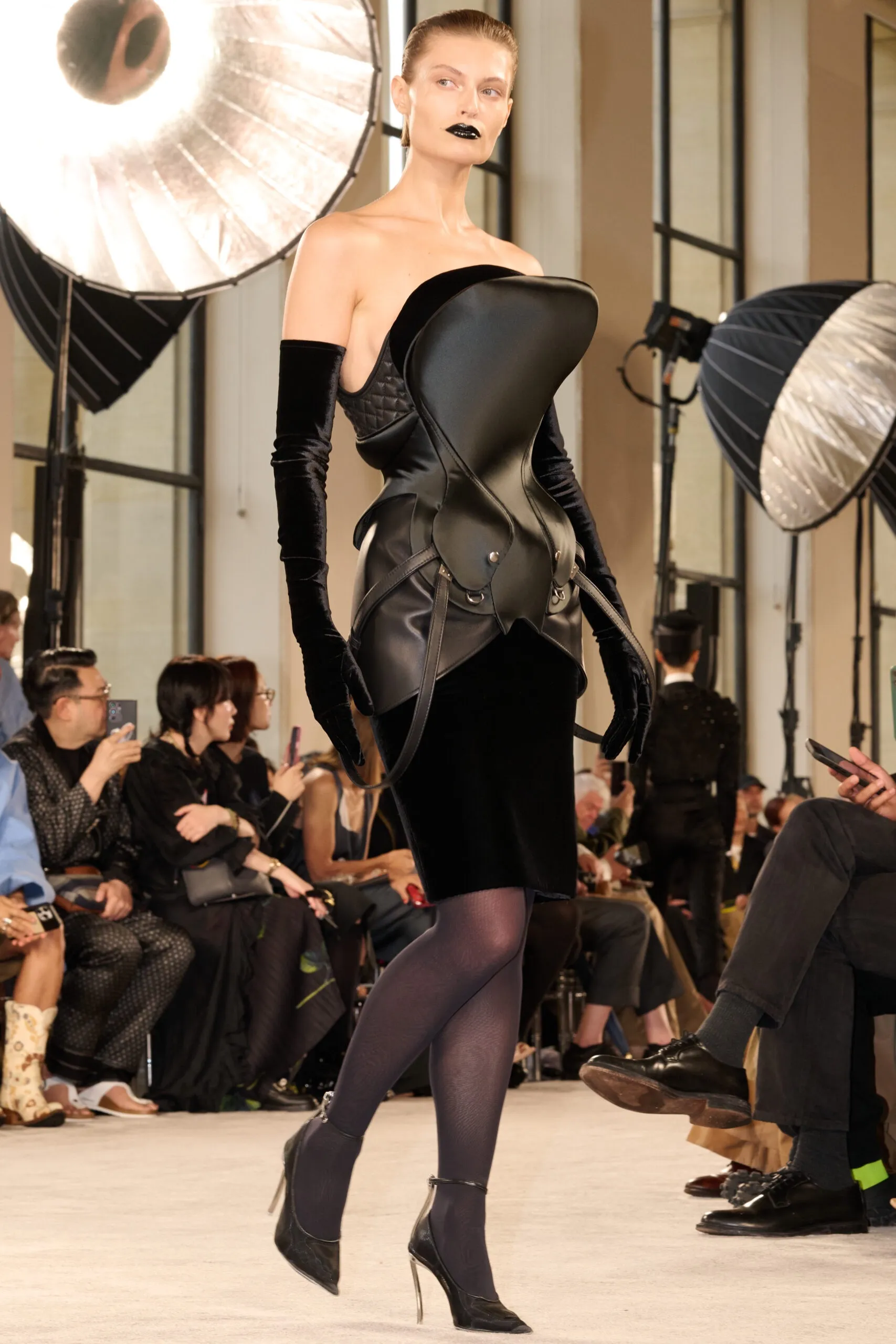 SCHIAPARELLI_HC_FW2526_LOOK_26_0983-scaled