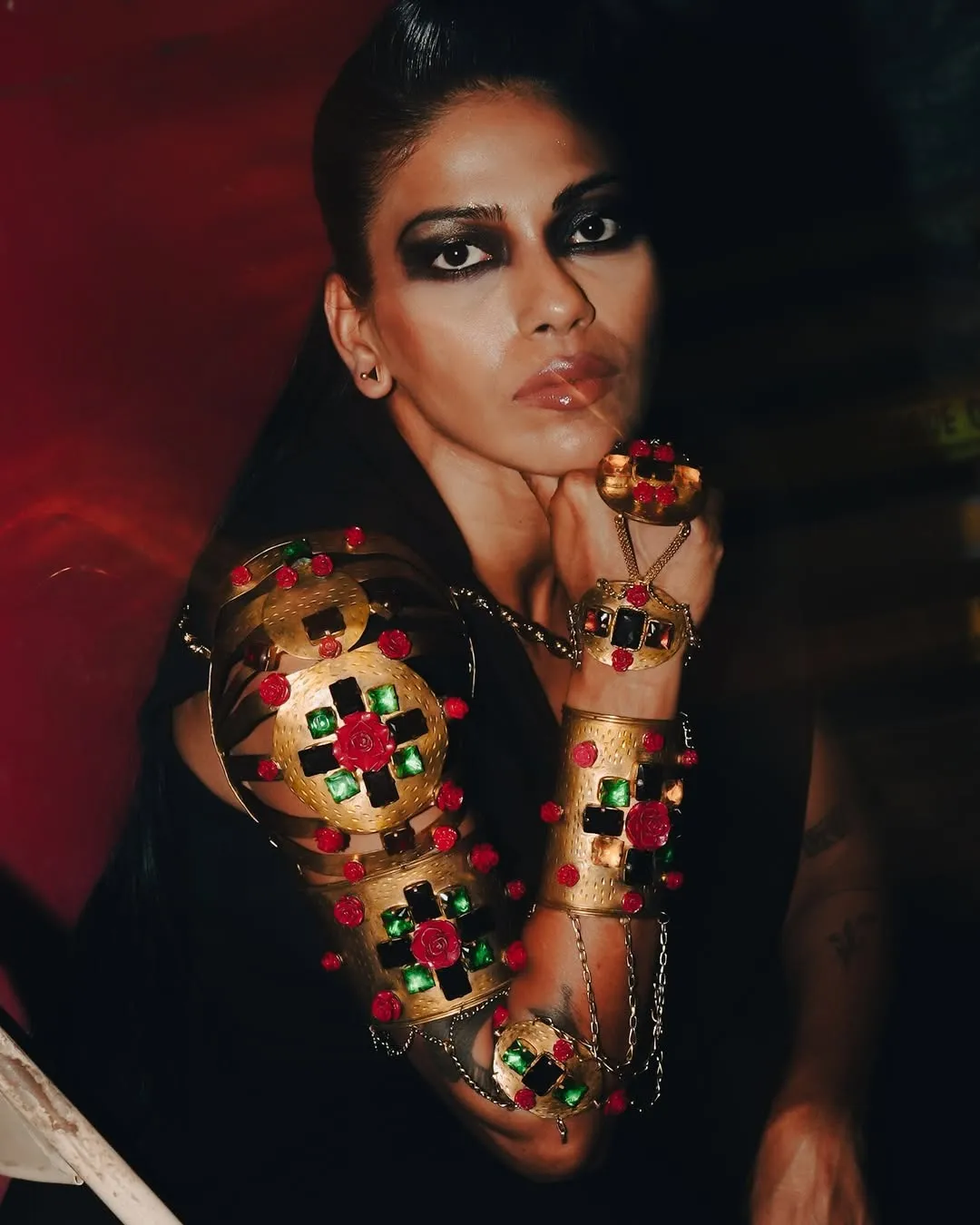 Award winning Actor of ‘The Shameless’ Anasuya Sengupta @cup_o_t , wore this Archival VALLIYAN a