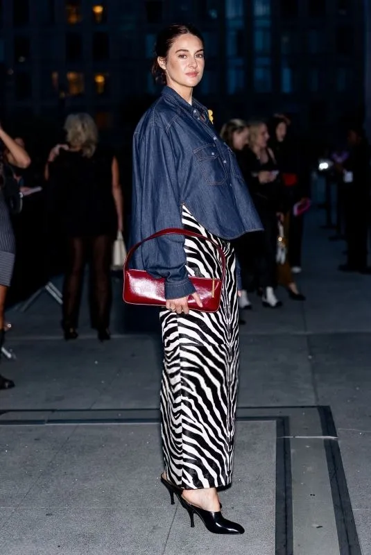 shailene-woodley-at-khaite-fashion-show-at-new-york-fashion-week-09-13-2025-4_thumbnail