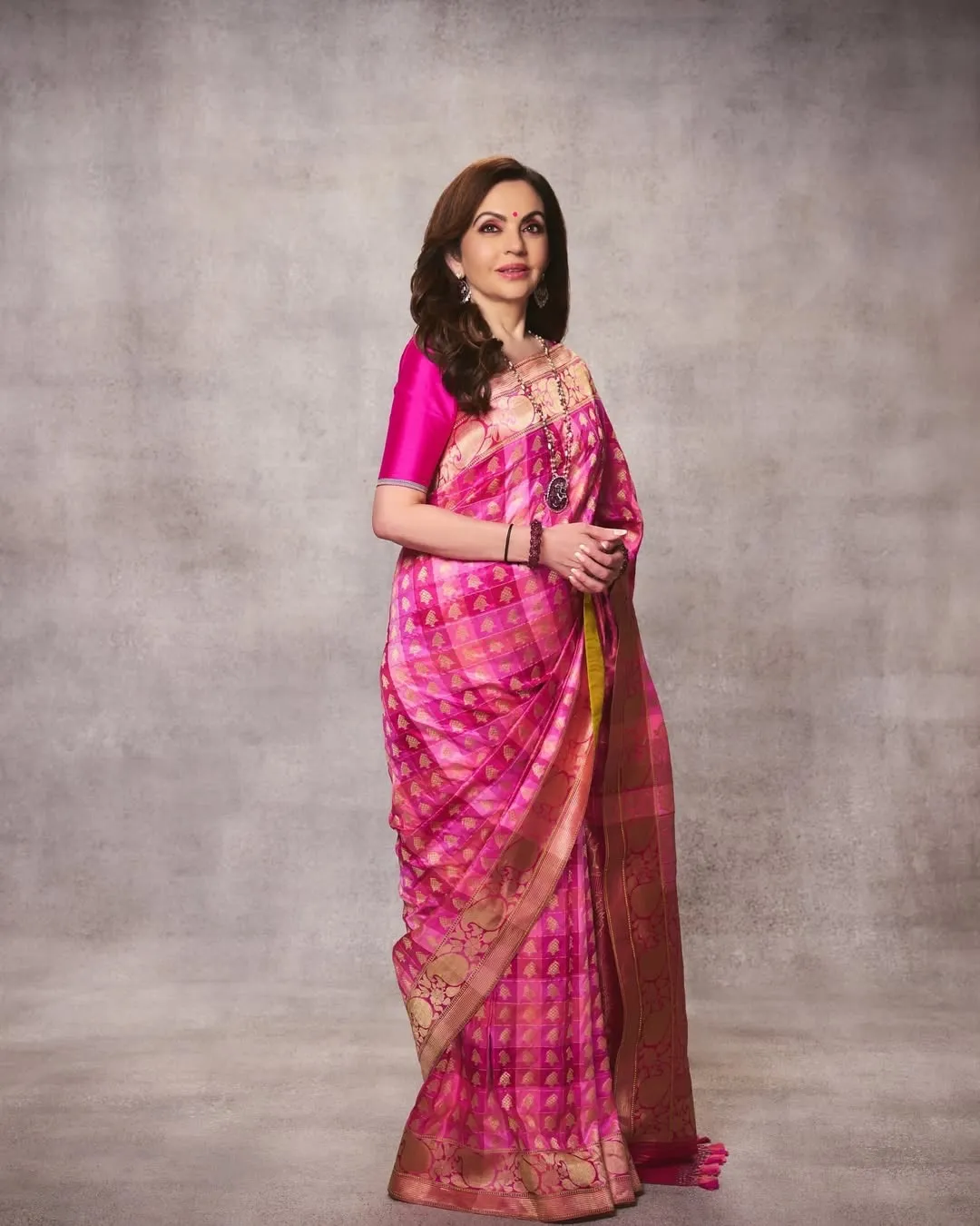 Threads of tradition ~ Mrs. Nita Ambani radiates elegance in our exquisite Banarasi saree for NM