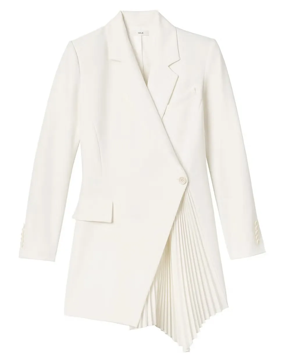 1762201629-5-x-4-2025-11-03t152647-418-6909100a5327a