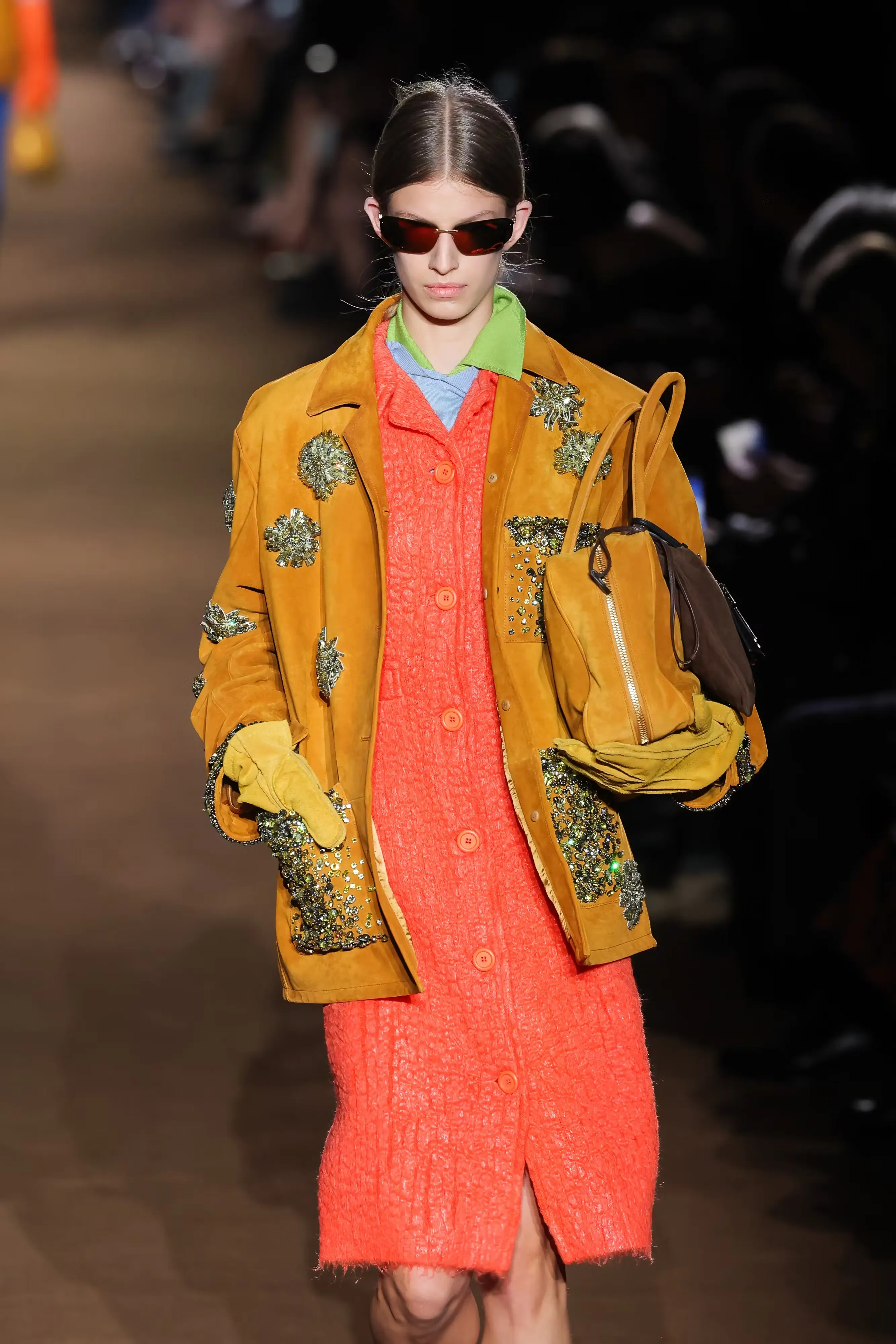 1732009307-1731250472-giacca-renna-cristalli-miumiu-fw-2024-25