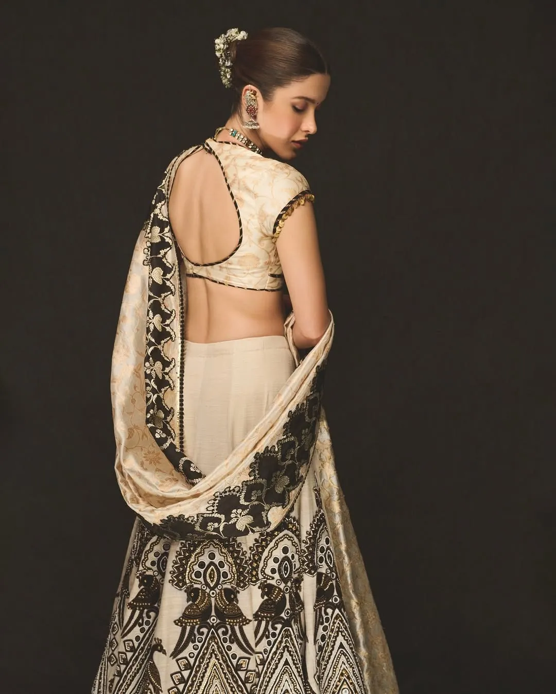 SnapInsta.to_586847809_18428369293128602_6968323879132254354_n (1)