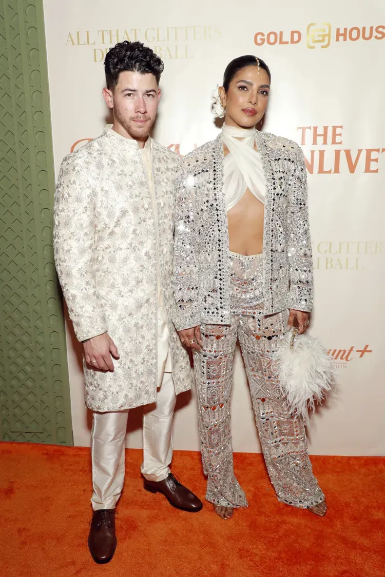 NickPriyankaLead-168e38d3fd8c4972b63fcdc5443fecf2