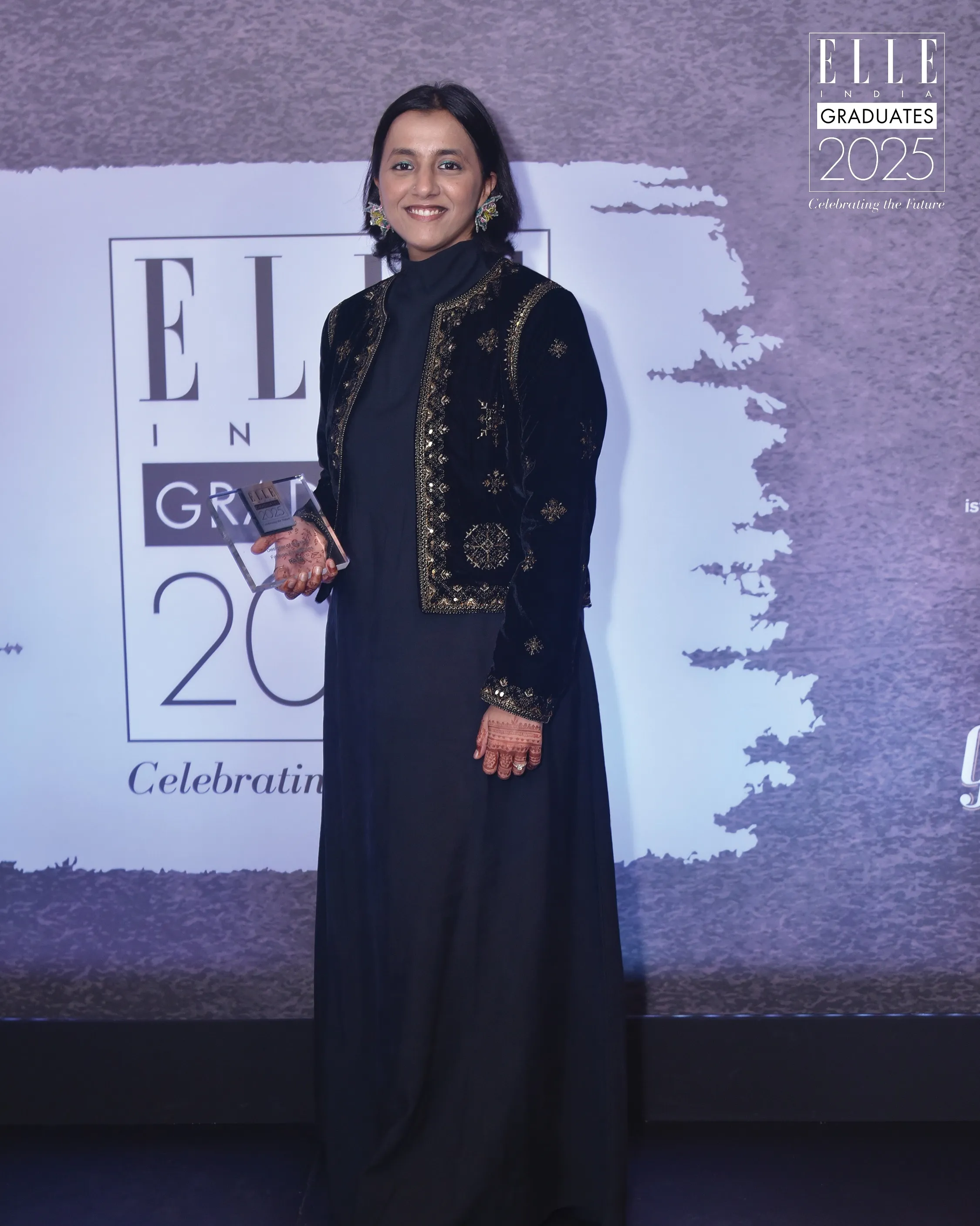 DESIGNER WINNERS -EG Post template2