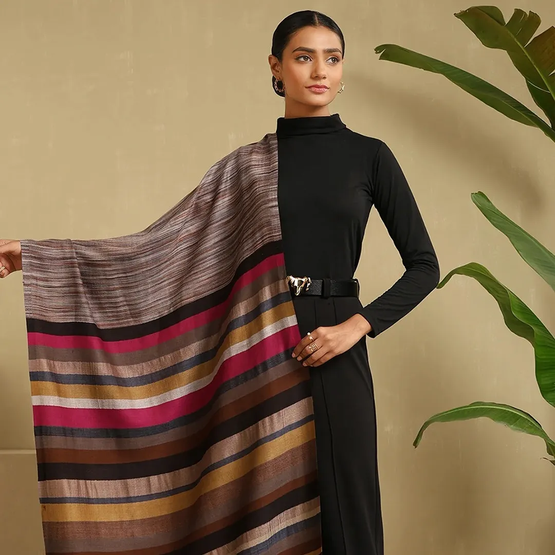 Love how elegantly does @rashmika_mandanna styled our cashmere stole.#celebrity #dusala #celebri