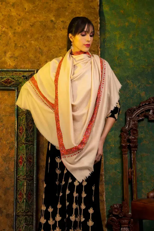 Ivory-White-Sozni-Embroidered-Pashmina-Shawl1
