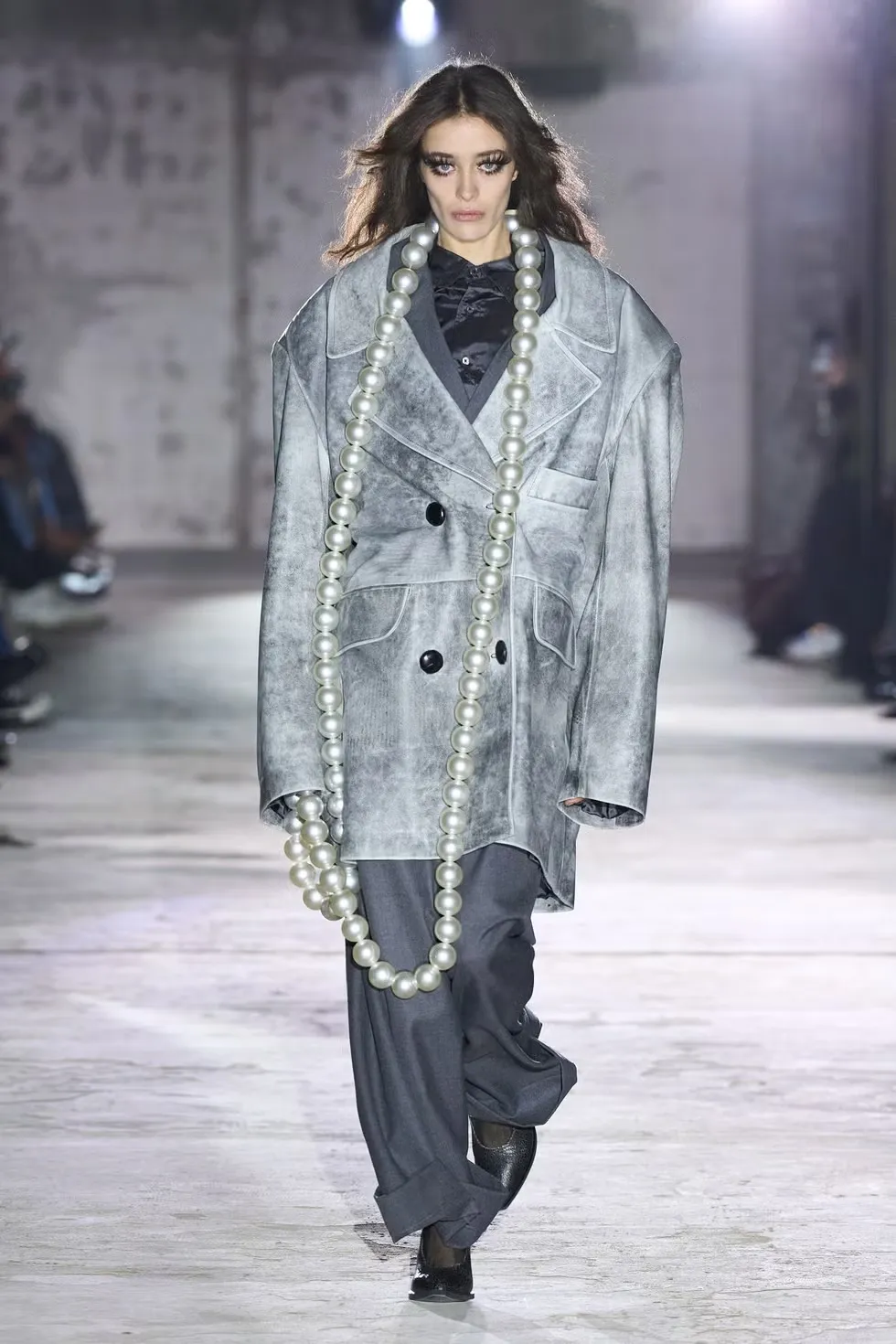 model-walks-the-runway-during-the-vaquera-womenswear-fall-news-photo-1767027095