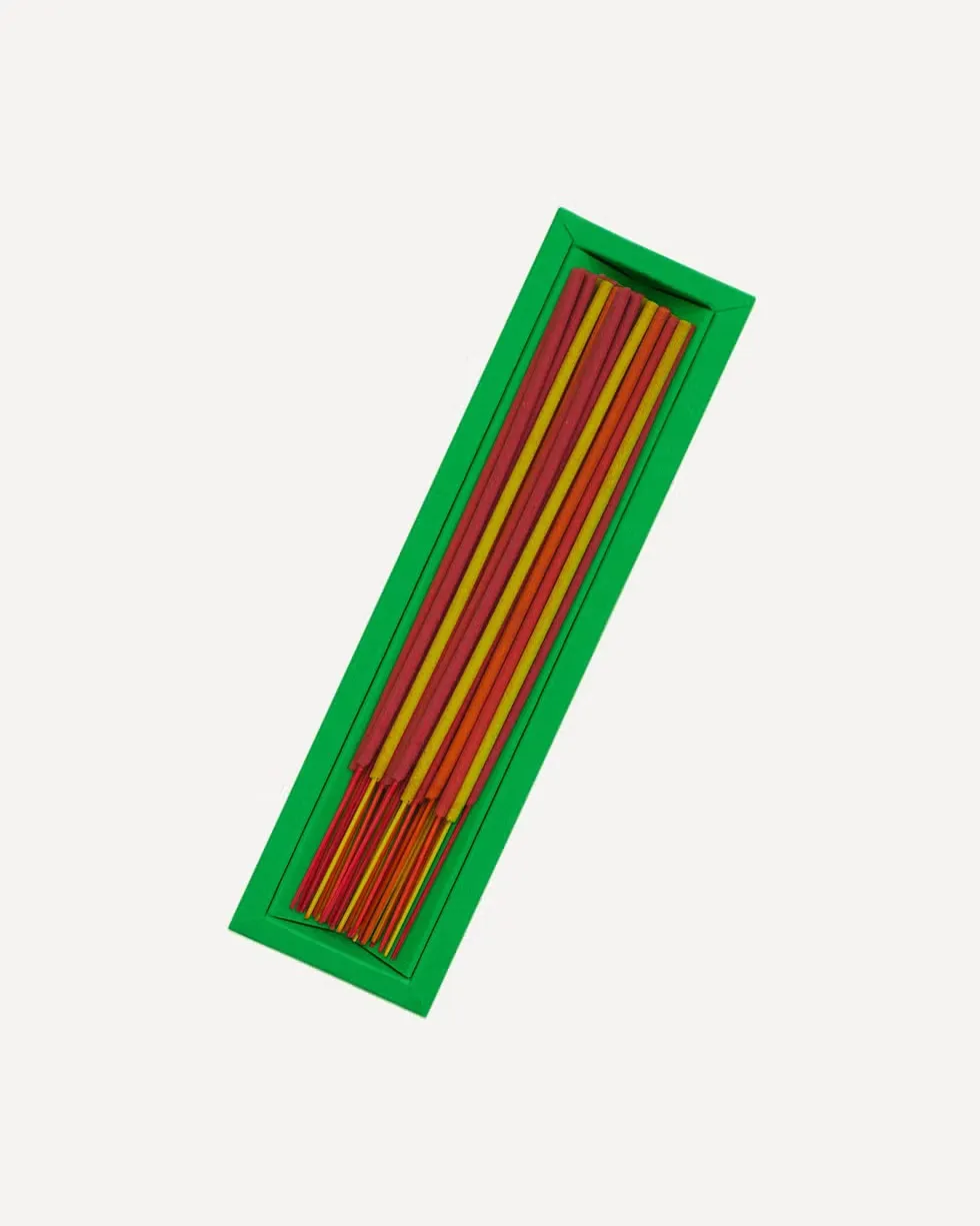 1767617174-000772642-R494084006-1