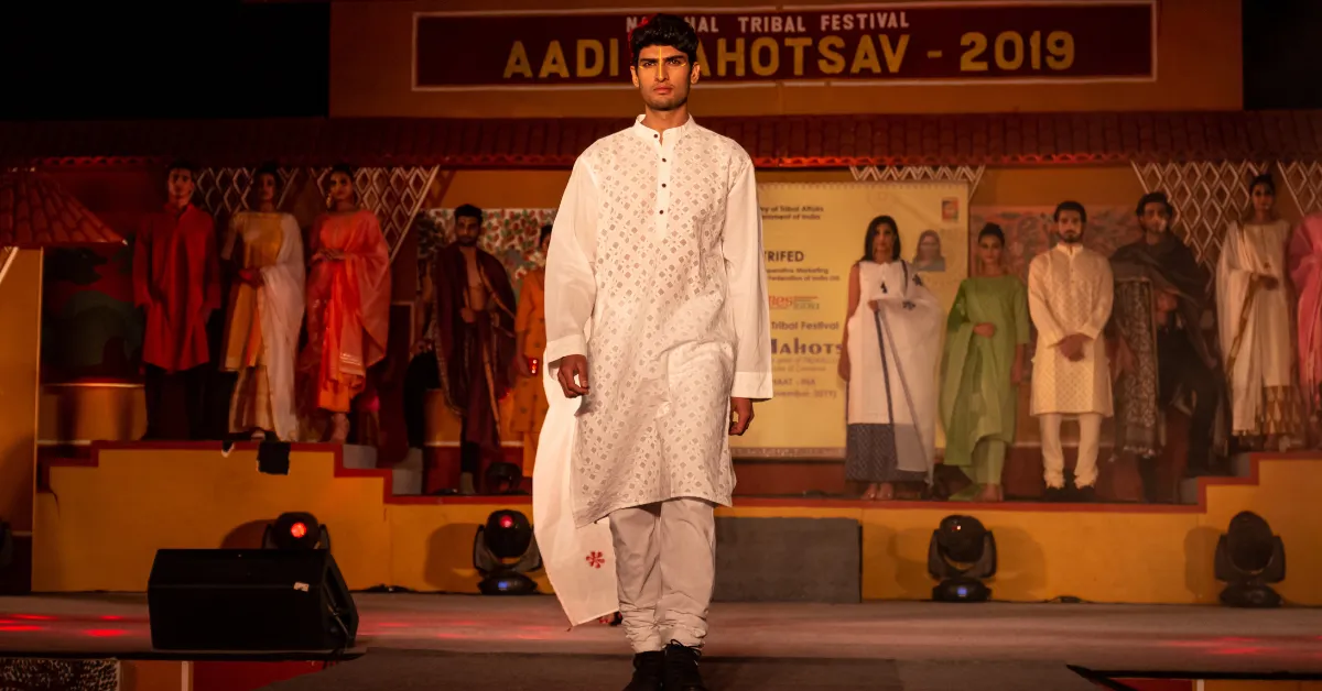From village looms to city stages, khadi steps into fashion weeks, carrying history into modern design.