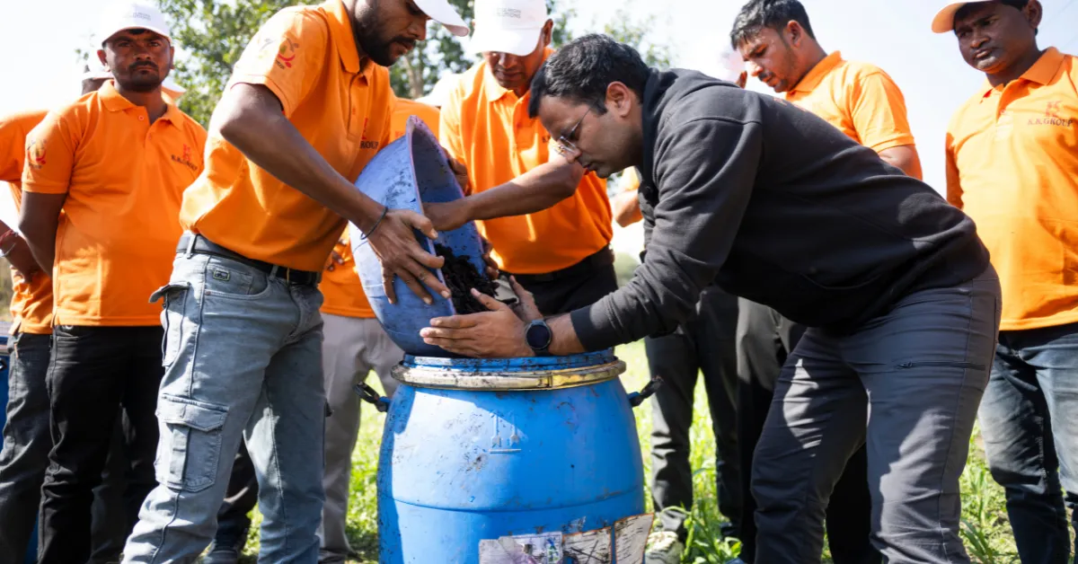 Beetle Regen trains farmers to prepare organic inputs at home, reducing reliance on chemical fertilisers and pesticides.