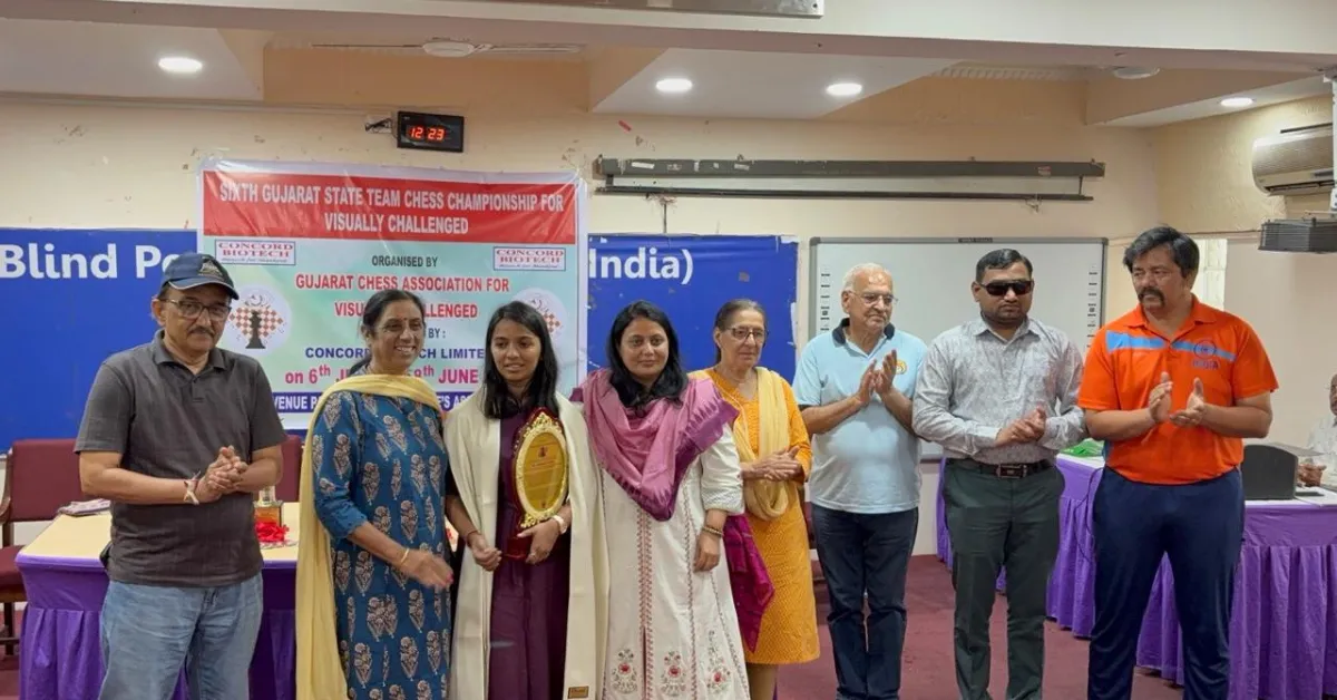 Himanshi with mentors and teammates at the Blind People’s Association, Ahmedabad — where her chess journey truly began.