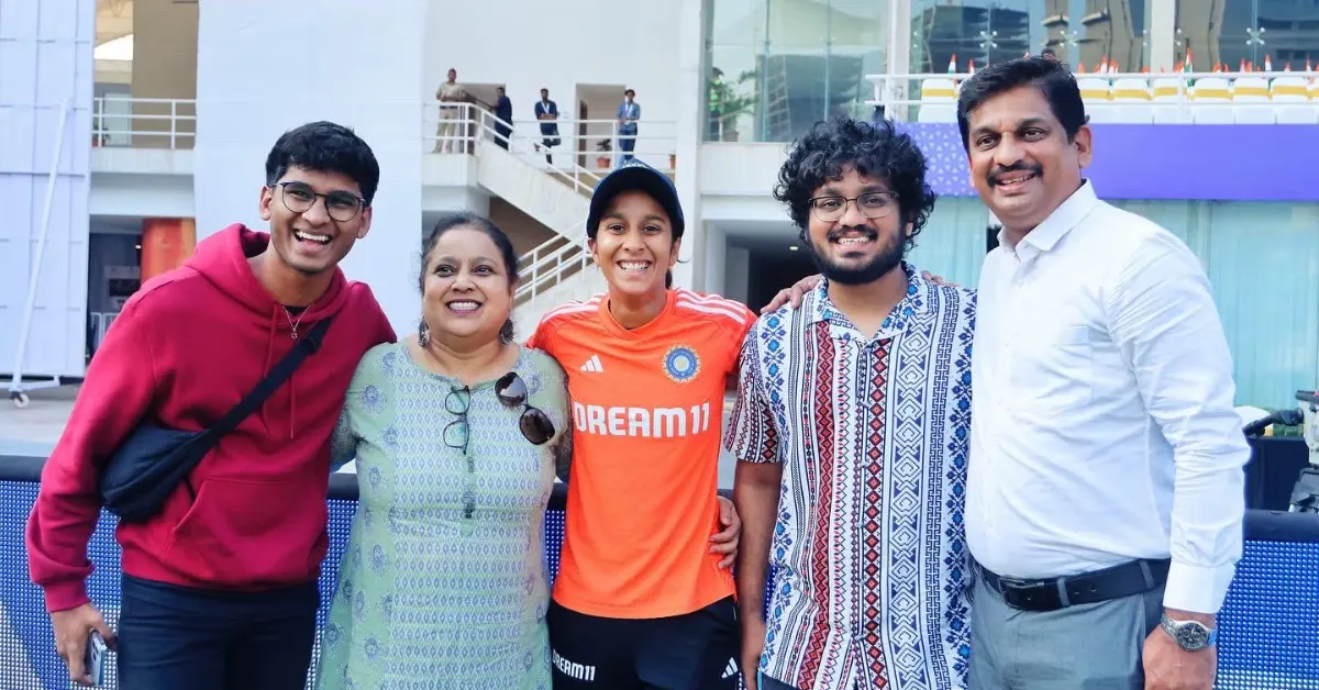 Jemimah Rodrigues with family