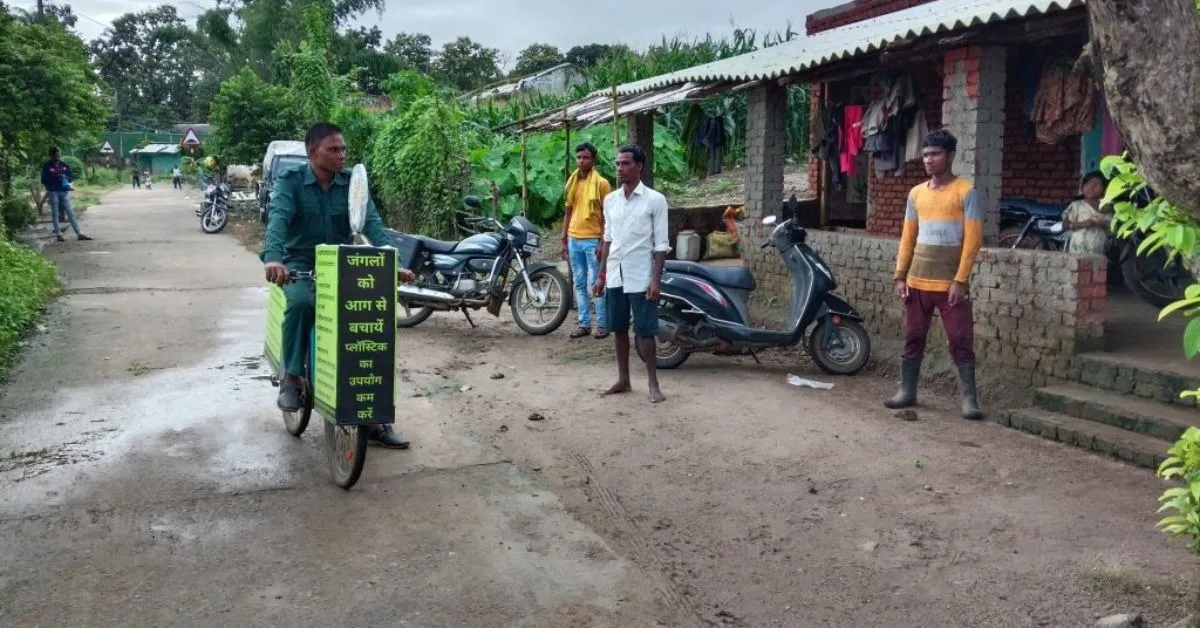 The ‘Sayane Mowgli ki Cycle’ initiative sees volunteers spread awareness messages about the tigers among the locals