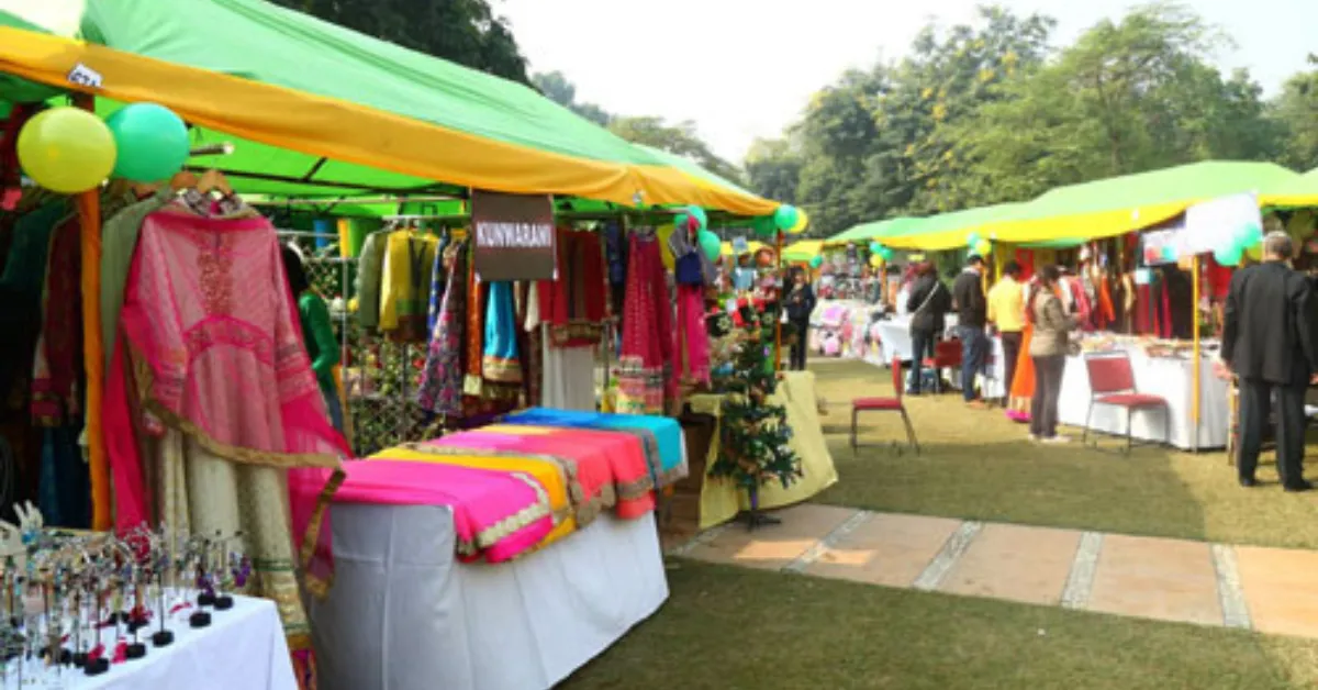 Visitors gather at Tamana Winter Carnival to enjoy a warm day of crafts, performances, food, and community.