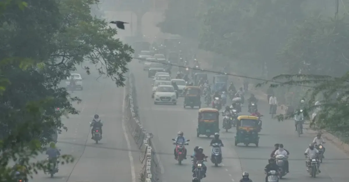 Winter smog can cut solar irradiance by 30&ndash;50%, reducing rooftop power output.