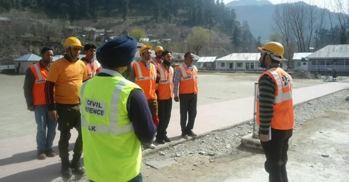 emergency first aid Kashmir