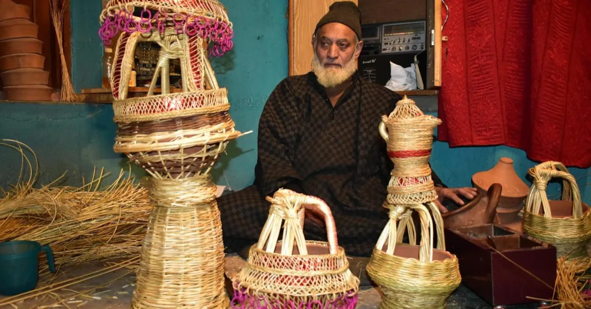 Portable heat allows people to move through heavy snowfall during Kashmir&rsquo;s long winters.