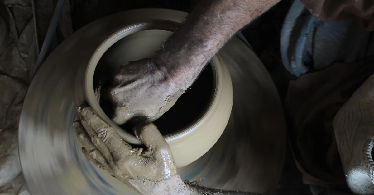 Finished kundals are dried and later fitted into willow frames before winter sales begin.