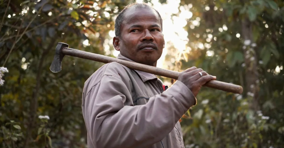 Local residents assist in tracking hyena movement across Purulia.
