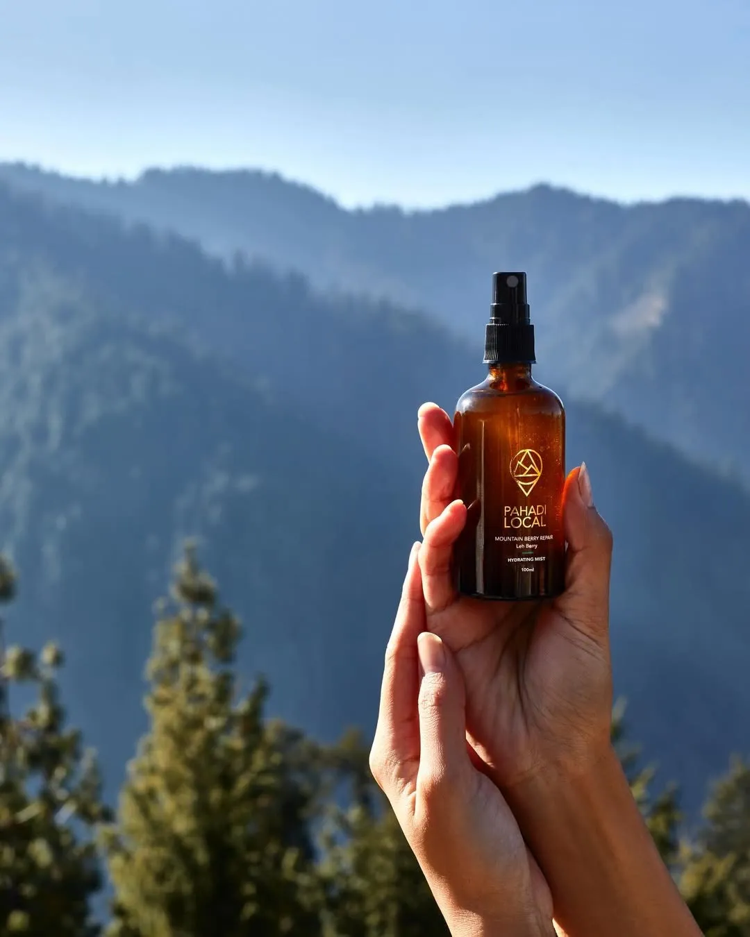 Mountain Berry Repair Hydrating Mist, Pahadi Local: Best hydrating face mist in India for sensitive skin