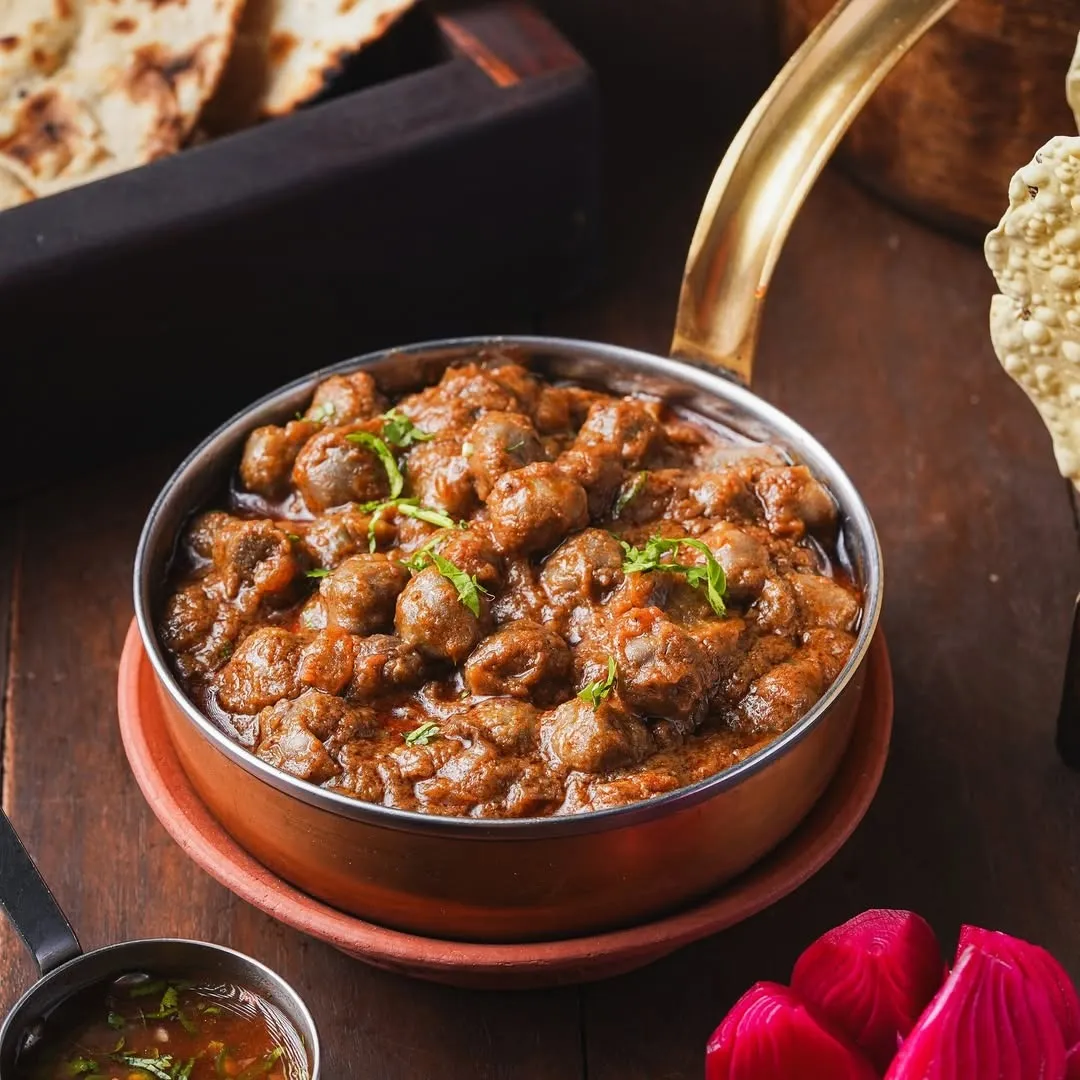 A picture of Amritsari chhole served in a hotel as a representation of authentic Punjabi cuisine and Punjabi food history