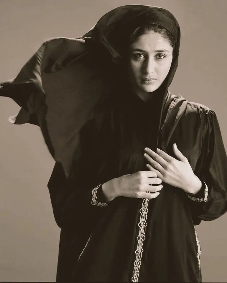 Kareena Kapoor Khan in Refugee, her 2000 debut film, showcasing the beginning of her two-decade-long Bollywood career.