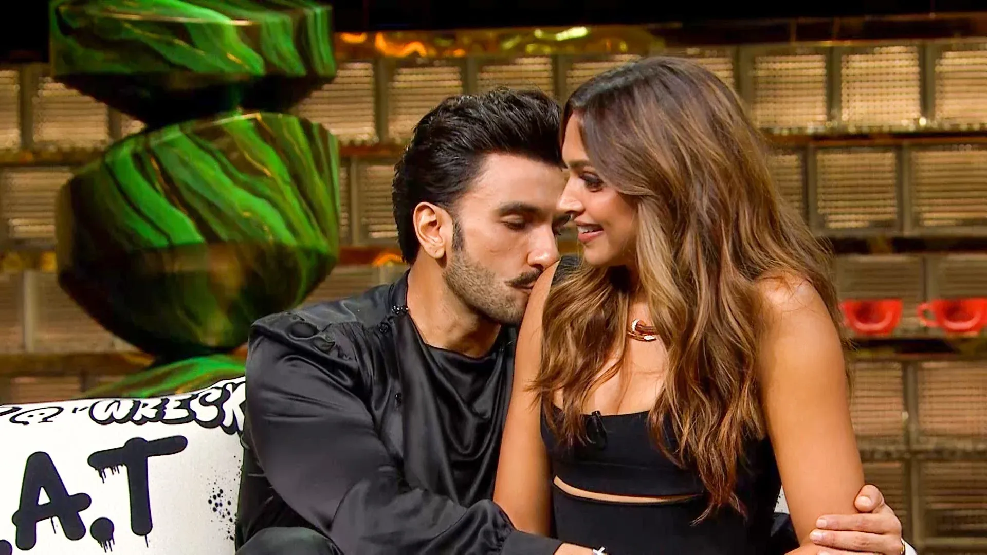 A still from Ranveer Singh and Deepika Padukone's episode of Koffee With Karan, where the actor hinted at cushioning in dating and having a backup relationship